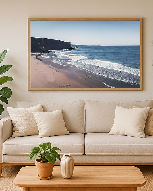 Arrifana Beach Surf-Poster als Wandbild im Wintergarten mit blauem Licht