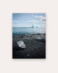 Poster Diamond Beach Island – Glitzernde Eisschollen auf schwarzem Vulkanstrand
