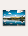 Poster See in Tschechien – Stille Naturkulisse mit Wasser und Wald in der Grafschaft Glatz